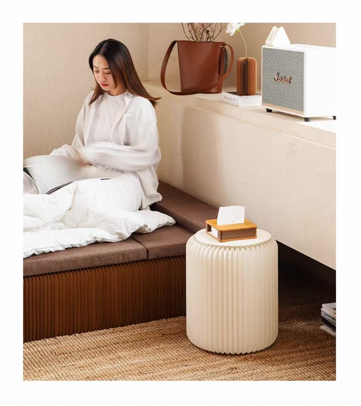 Accordion Round Table