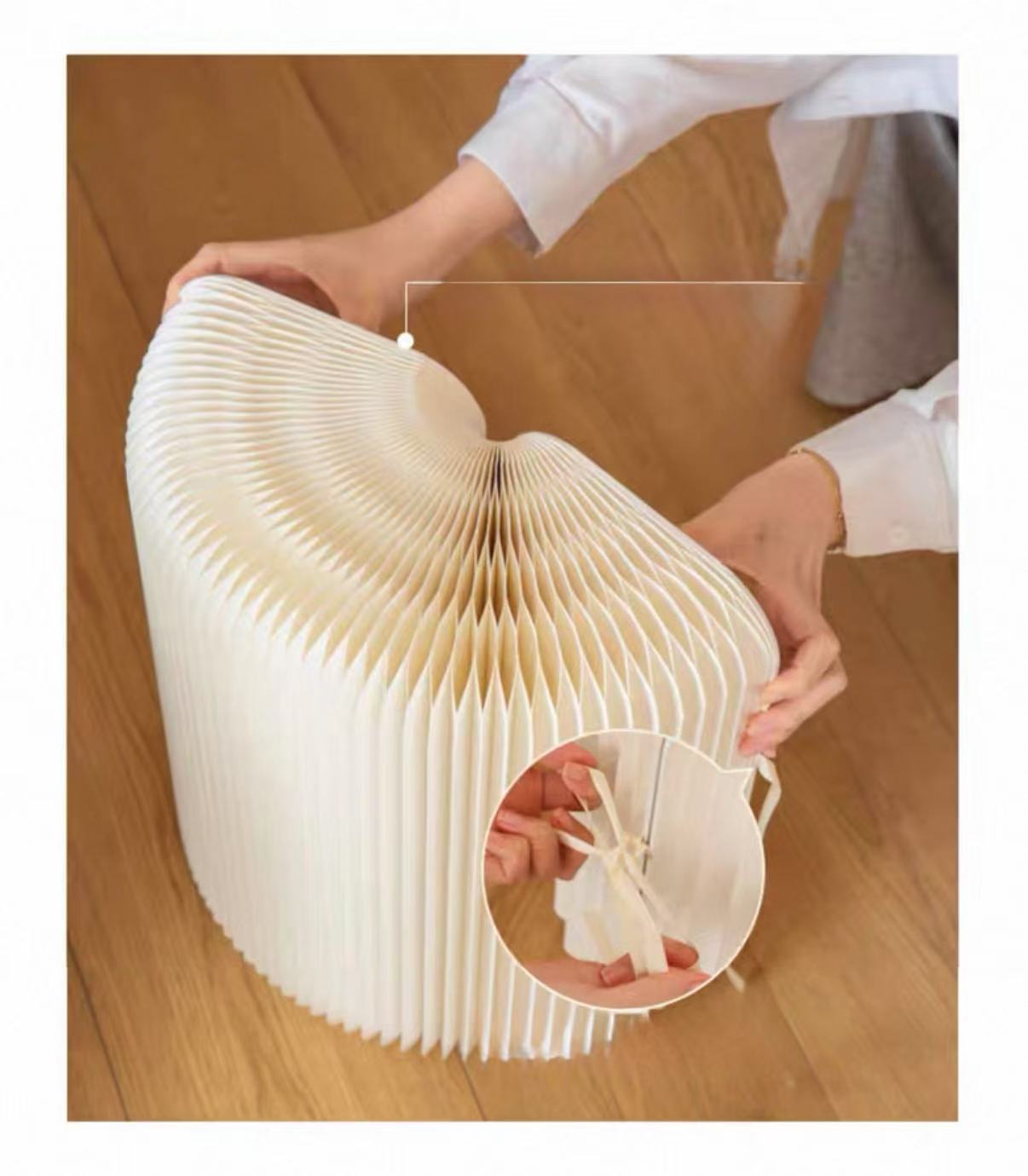 Accordion Round Table