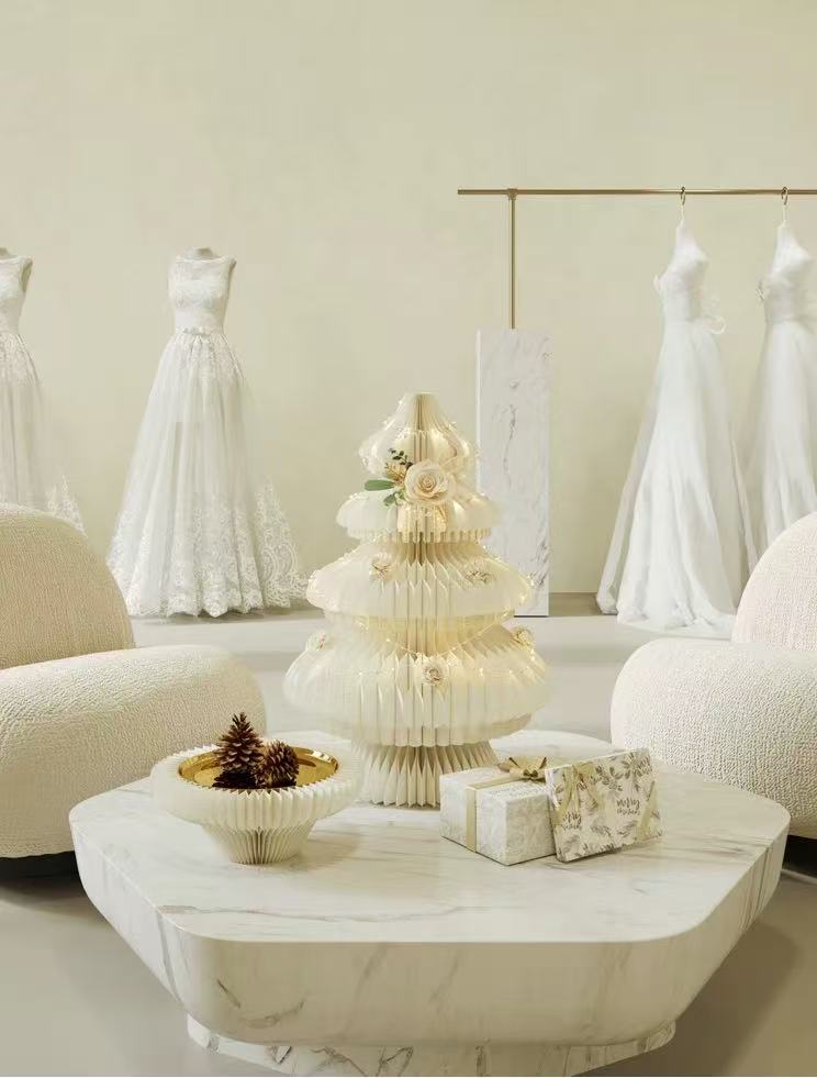 Paper Christmas Tree – ‘Wedding Dress’ Flora-Inspired Xmas Tree