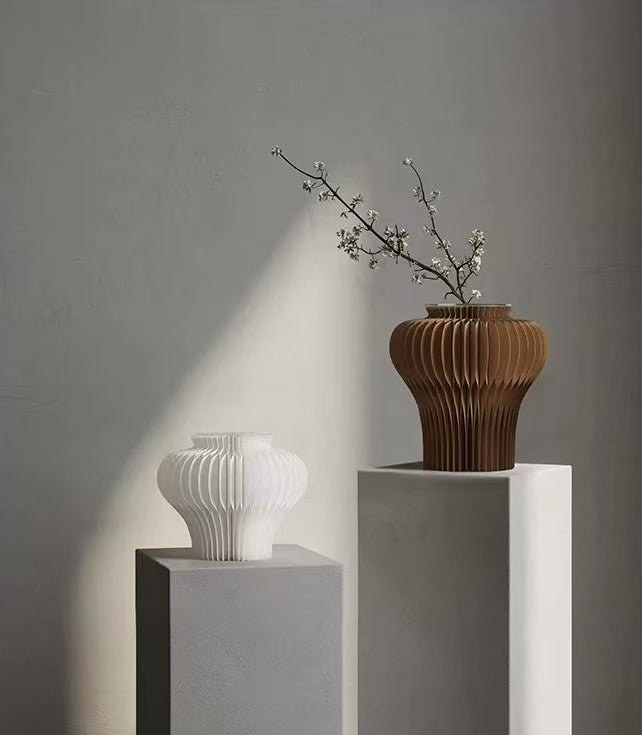 Antique Pottery-Inspired Paper Vase – Foldable Flower Vessel in 2 Sizes