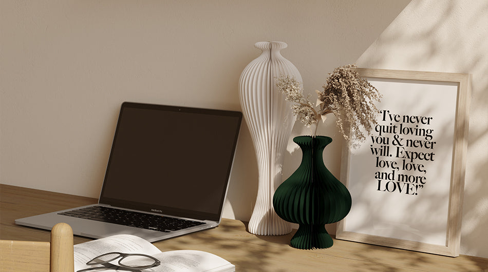 Dynasty Curve Foldable Paper Vase – Elegant Chinese Silhouette in Green, Red, and White