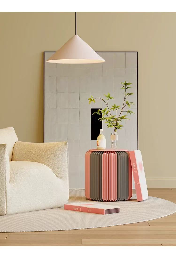 Pop Book Foldable Paper Stool – Bold Art-Inspired Kraft Seating (38cm)